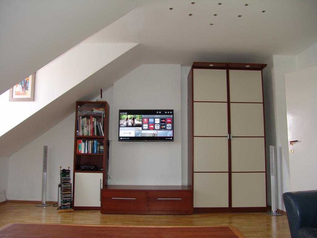 Apartamento Luna City Apartman Sopron Exterior foto